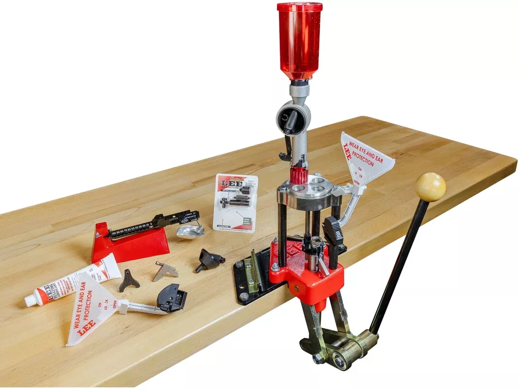 Lee Classic 4 Hole Turret Reloading Press Deluxe Kit